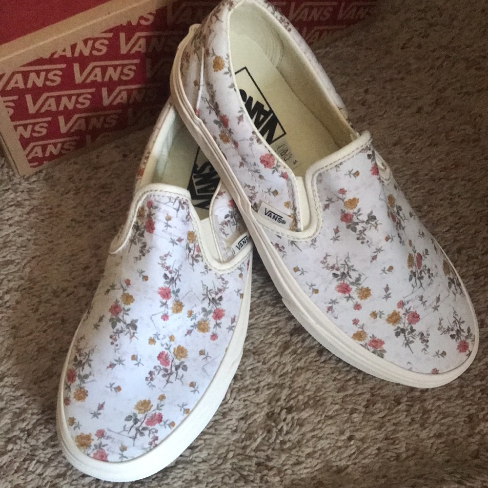 Women’s slip on Vans - Picture 2 of 3